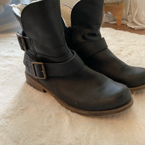 Black booties - Picture 2 of 4